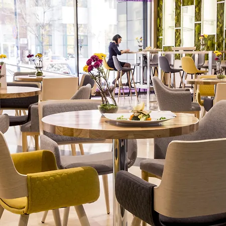 Готель Mercure Unirii 4*