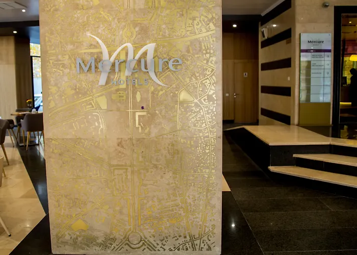 Mercure Unirii מלון 4*