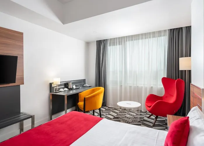 Mercure Unirii מלון 4*