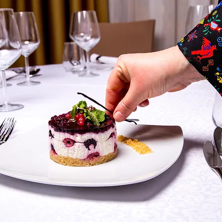 Готель Mercure Unirii 4*