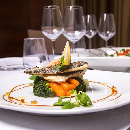Mercure Unirii 4* בוקרשט